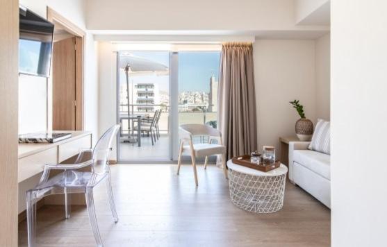 Gallery & Residences Pireus